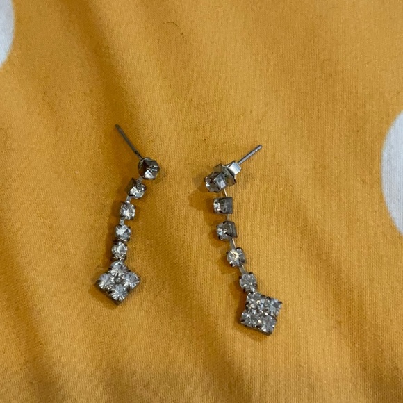 Dangle silver rhinestone drop earrings - Picture 2 of 3